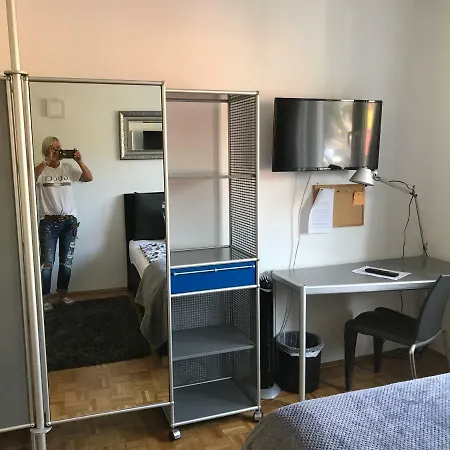 Apartment Apartmenthaus Zentrum Komfort Mit Miniküchen Verschiedener Größen