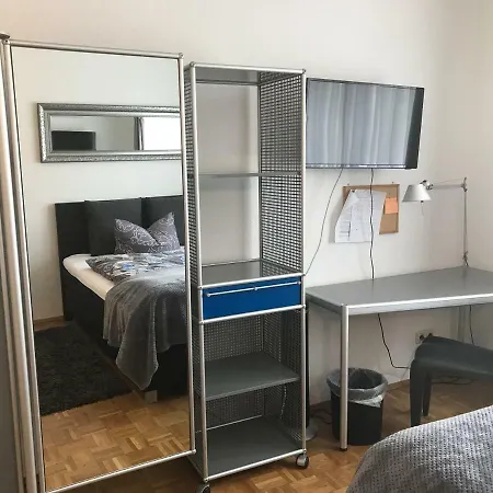 Apartment Apartmenthaus Zentrum Komfort Mit Miniküchen Verschiedener Größen *
