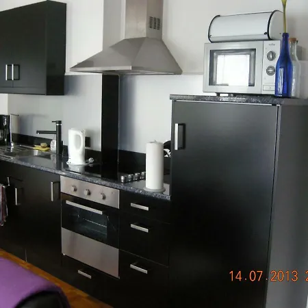 Apartment Apartmenthaus Zentrum Komfort Mit Miniküchen Verschiedener Größen